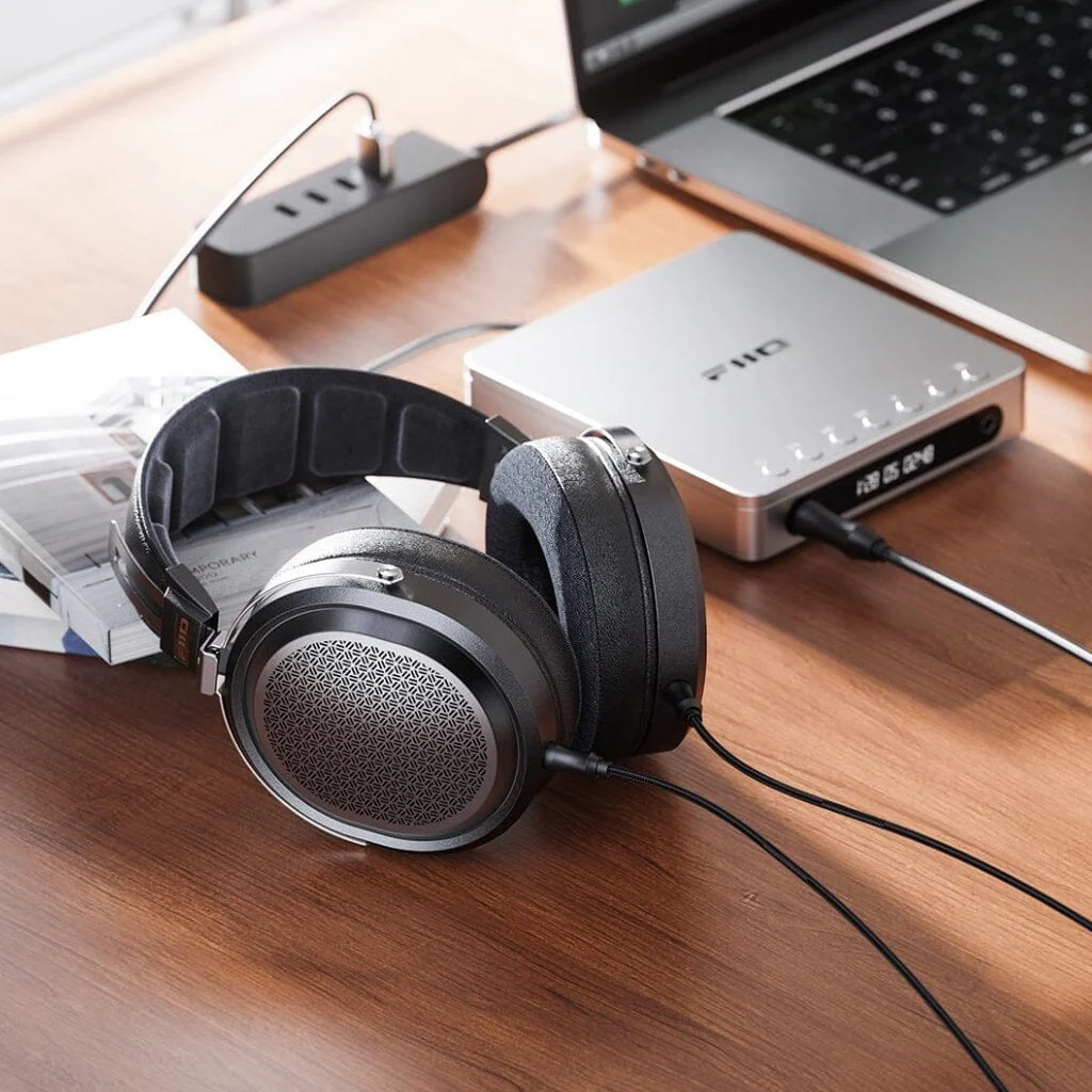 FiiO FT1 Pro Headphones - Image 3
