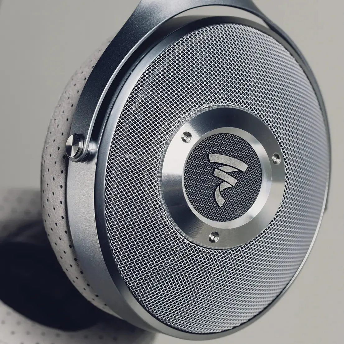 Focal Clear + Upgrade Cable Bundle - Image 12