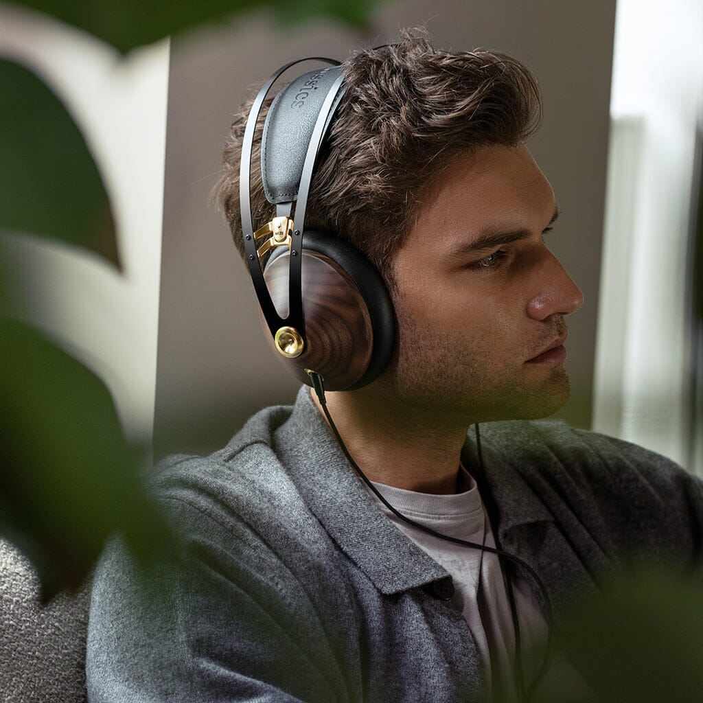 Meze Audio 99 Classics V2 Headphones - Image 2