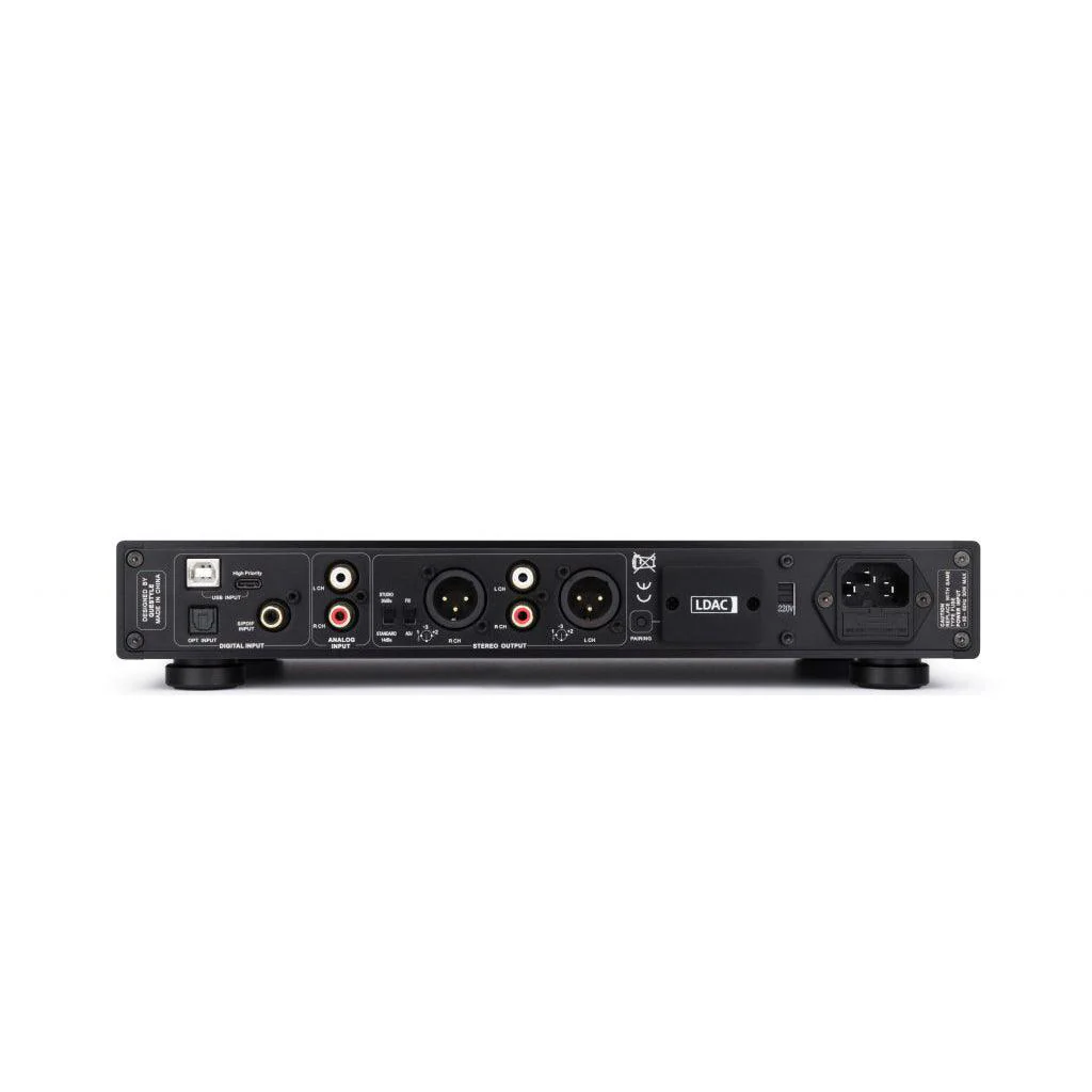 Questyle CMA Fifteen Desktop DAC and Headphone Amplifier - Image 2